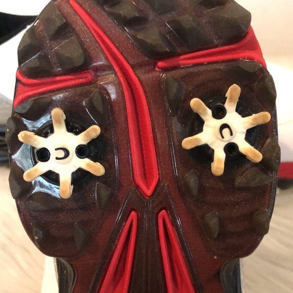 New Balance Golf Shoes with Removable Spikes - Picture 5 of 7